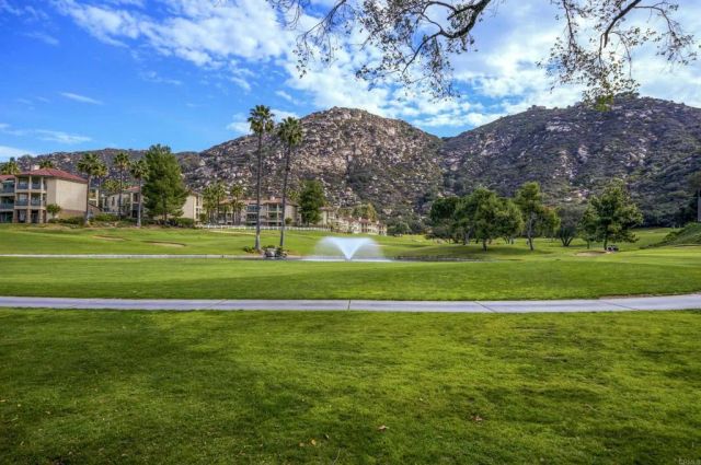 8975 Lawrence Welk Dr 314, Escondido, CA 92026