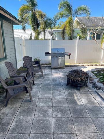 2926 2ND AVENUE N Apt B, St Petersburg, FL 33713
