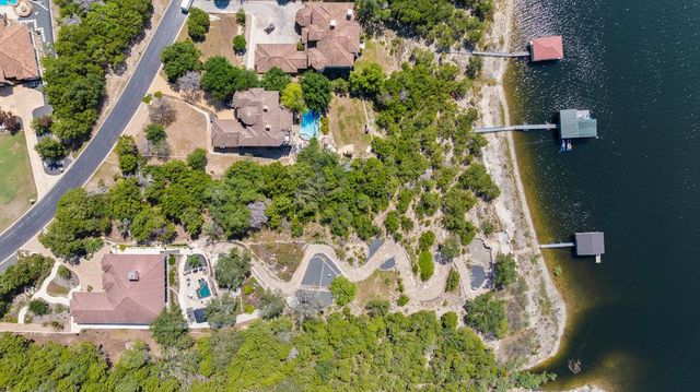 18504 Monet Pointe DR, Leander, TX 78645