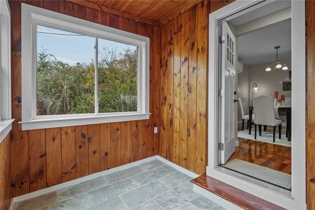 25 Tecumseh Street, Providence, RI 02906