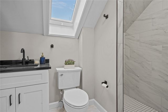 25 Tecumseh Street, Providence, RI 02906