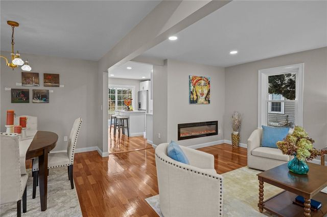 25 Tecumseh Street, Providence, RI 02906