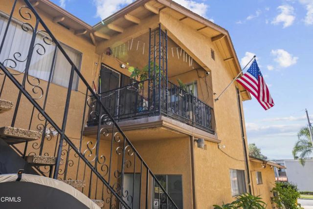2120 W Victoria Avenue, Montebello, CA 90640