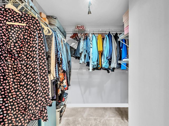 18800 NE 29th Ave 822, Aventura, FL 33180