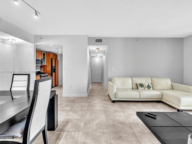 18800 NE 29th Ave 822, Aventura, FL 33180