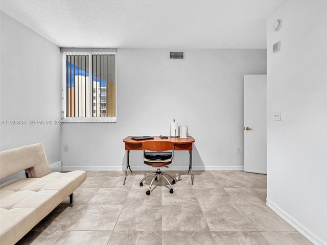 18800 NE 29th Ave 822, Aventura, FL 33180