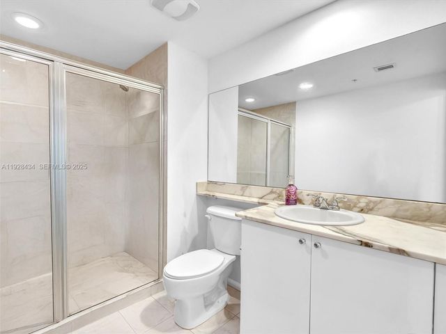 18800 NE 29th Ave 822, Aventura, FL 33180