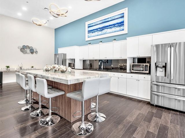 18800 NE 29th Ave 822, Aventura, FL 33180