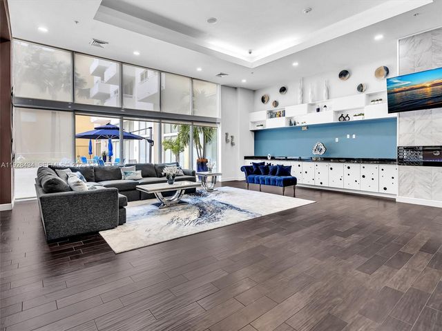 18800 NE 29th Ave 822, Aventura, FL 33180