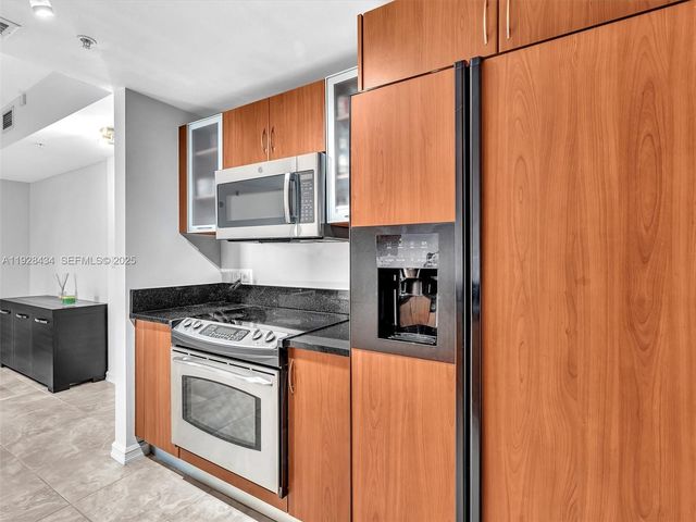 18800 NE 29th Ave 822, Aventura, FL 33180