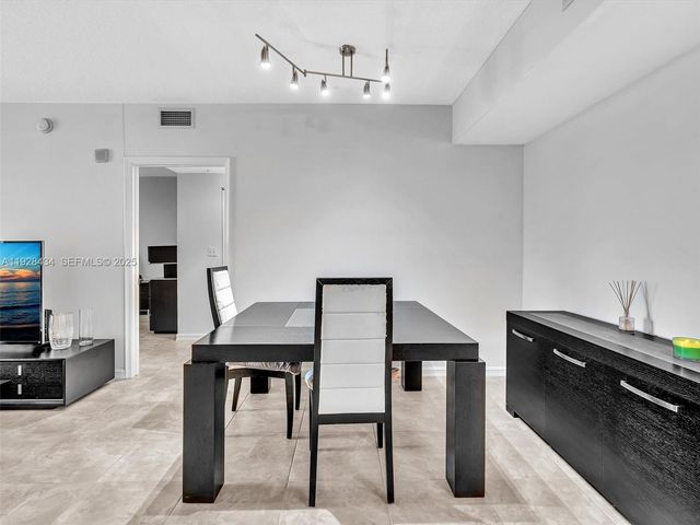 18800 NE 29th Ave 822, Aventura, FL 33180