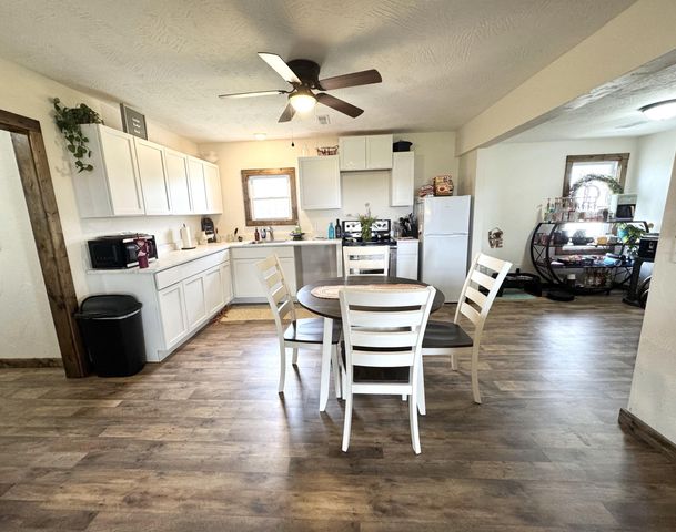 1178 Hart Road Road, Macomb, MO 65702