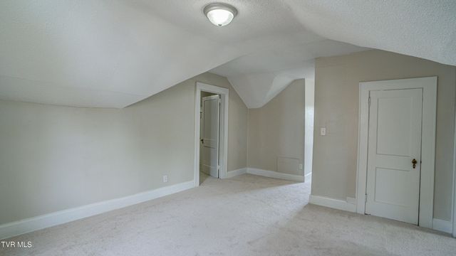 1346 East Center Street, Kingsport, TN 37664