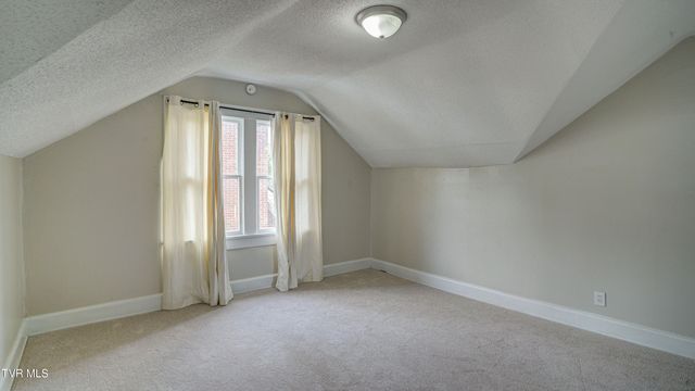 1346 East Center Street, Kingsport, TN 37664