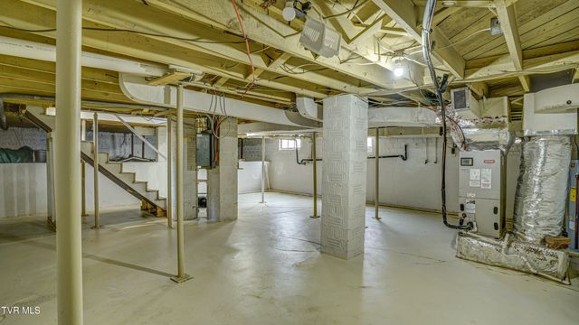 1346 East Center Street, Kingsport, TN 37664