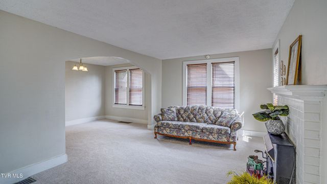 1346 East Center Street, Kingsport, TN 37664