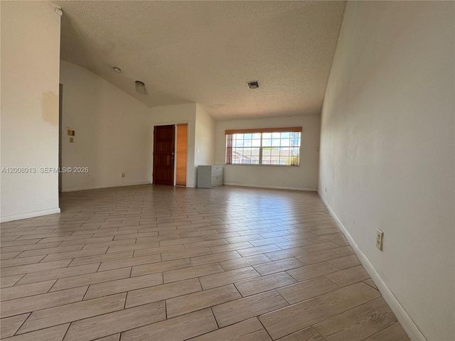 10379 Welleby Isles Blvd, Sunrise, FL 33351