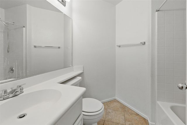 19 Villa Milano, Lake Elsinore, CA 92532