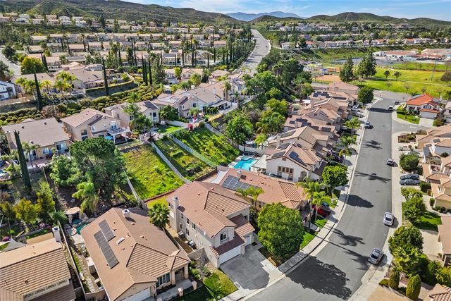 19 Villa Milano, Lake Elsinore, CA 92532