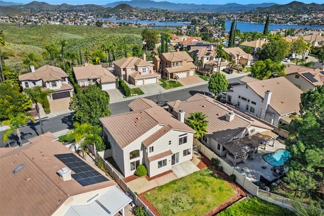 19 Villa Milano, Lake Elsinore, CA 92532