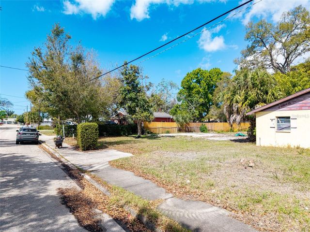 1107 PUTNAM DRIVE, Sarasota, FL 34234