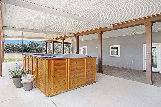 14224 LORRAINE COURT, Dade City, FL 33525