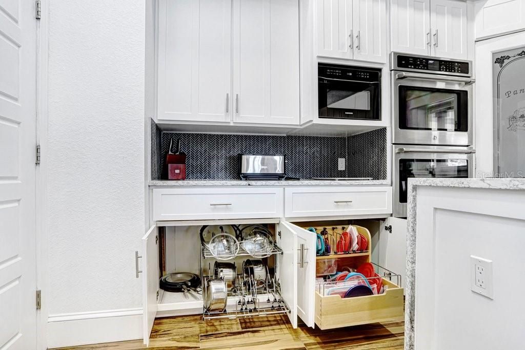 Image 20 of property listing at 14224 LORRAINE COURT, Dade City, FL 33525