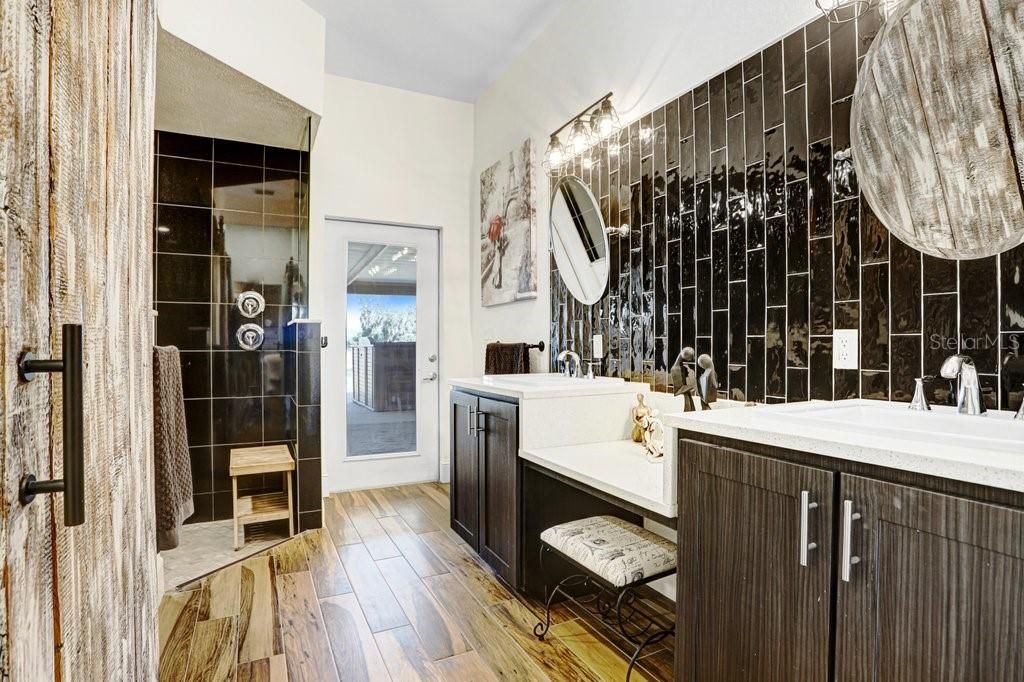 Image 24 of property listing at 14224 LORRAINE COURT, Dade City, FL 33525