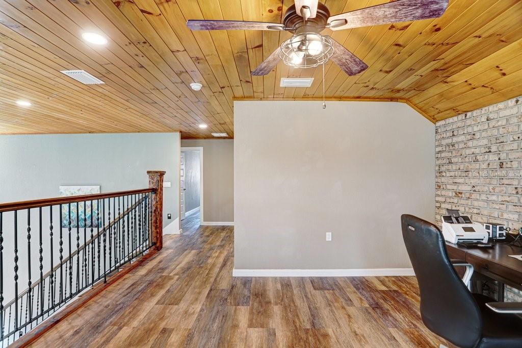 Image 31 of property listing at 14224 LORRAINE COURT, Dade City, FL 33525