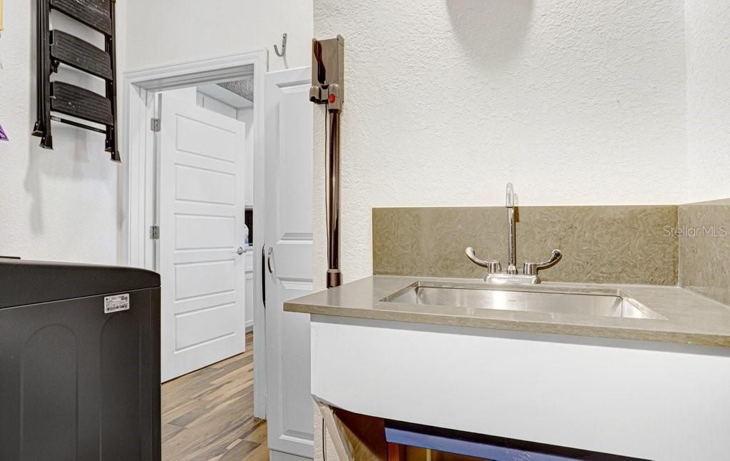 Image 34 of property listing at 14224 LORRAINE COURT, Dade City, FL 33525