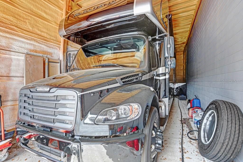 Image 58 of property listing at 14224 LORRAINE COURT, Dade City, FL 33525