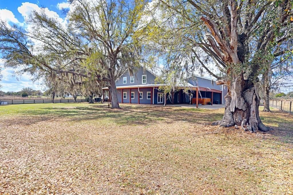 Image 60 of property listing at 14224 LORRAINE COURT, Dade City, FL 33525