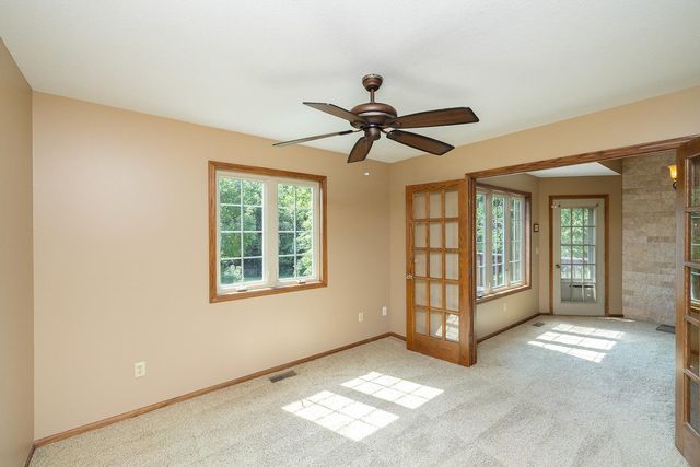 1134 N River Rd, Mulvane, KS 67110