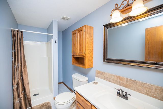 1134 N River Rd, Mulvane, KS 67110