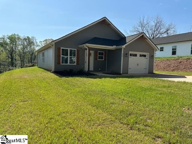 210 E Greenwood Street, Landrum, SC 29356
