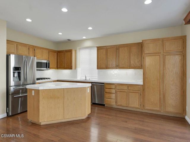 3865 Angeline Street, Newbury Park, CA 91320