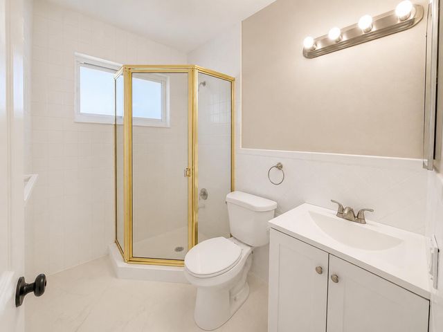 1155 Washington Street, Hollywood, FL 33019