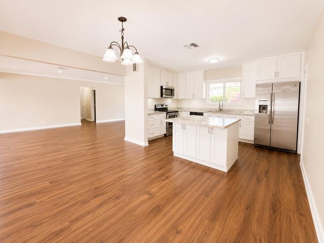 1155 Washington Street, Hollywood, FL 33019