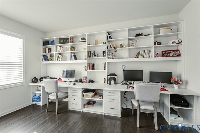 9013 Lavenham Pl, Midlothian, VA 23112