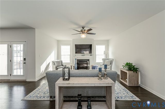 9013 Lavenham Pl, Midlothian, VA 23112