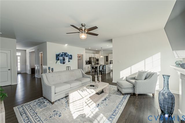 9013 Lavenham Pl, Midlothian, VA 23112