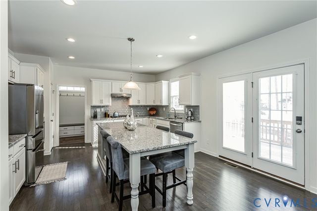 9013 Lavenham Pl, Midlothian, VA 23112