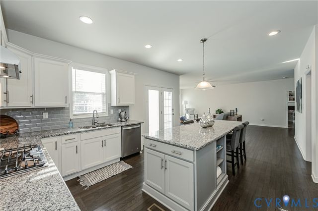 9013 Lavenham Pl, Midlothian, VA 23112