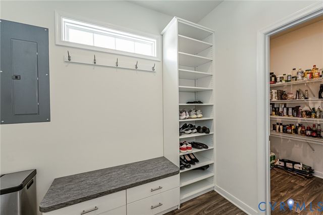 9013 Lavenham Pl, Midlothian, VA 23112