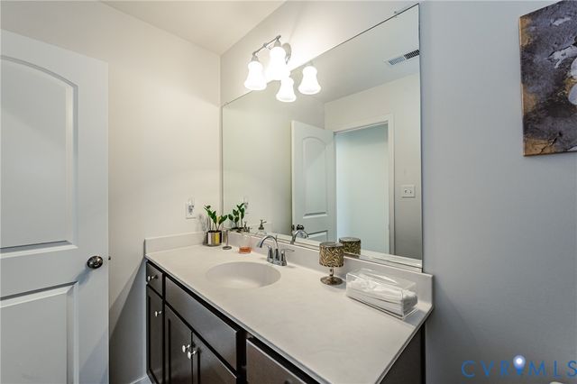 9013 Lavenham Pl, Midlothian, VA 23112