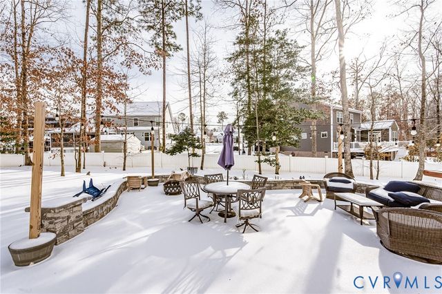 9013 Lavenham Pl, Midlothian, VA 23112