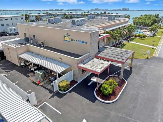 3114 59TH STREET S 302, Gulfport, FL 33707