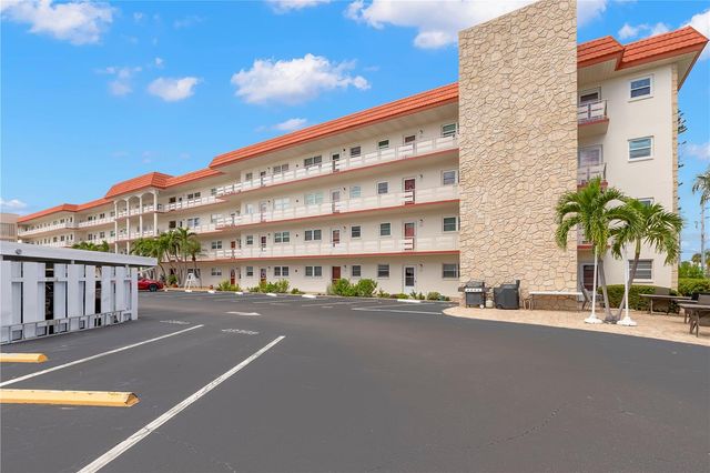 3114 59TH STREET S 302, Gulfport, FL 33707