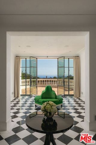 1475 E Mountain Drive, Santa Barbara, CA 93108