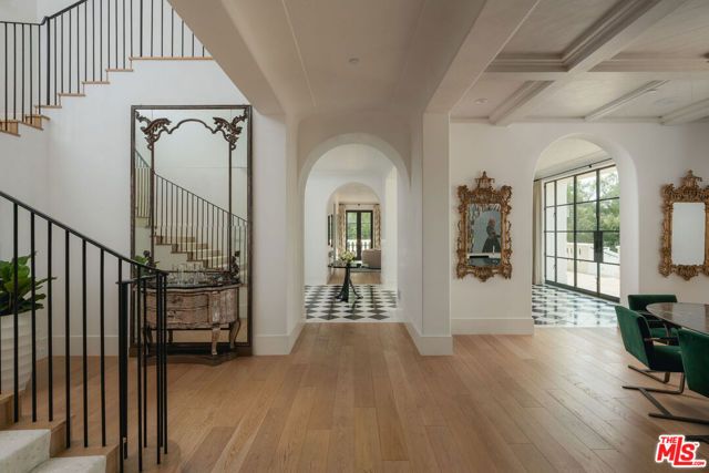 1475 E Mountain Drive, Santa Barbara, CA 93108